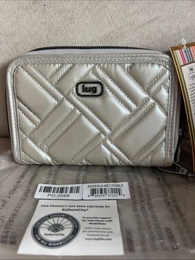NWT Lug Letacy Collection Rodeo RFID Wallet in Metallic Pebble